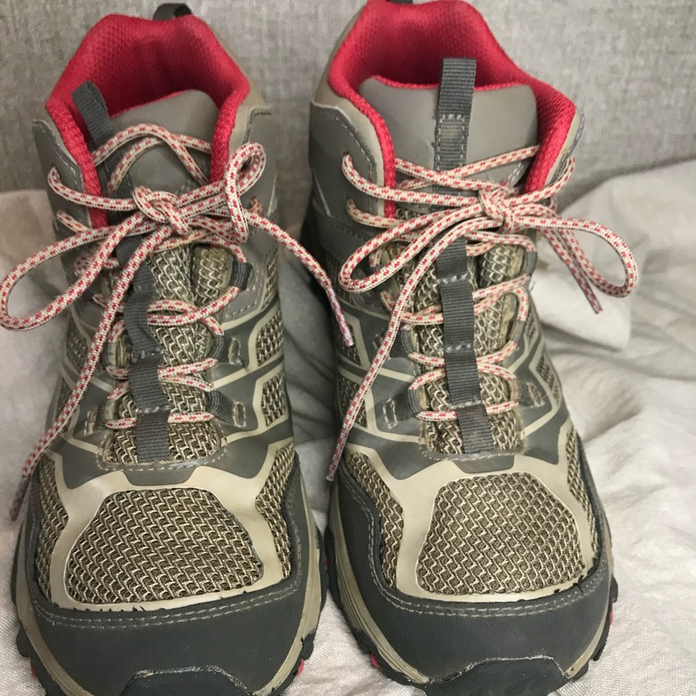 Gently used Waterproof Merrell Moab FST Mid WTRPF hiking boots